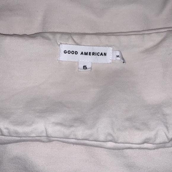 Good American Essential Bandeau - Picture 3 of 9
